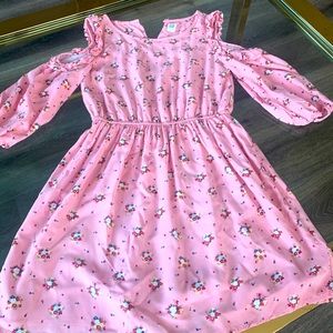 A beautiful party dress for you daughter